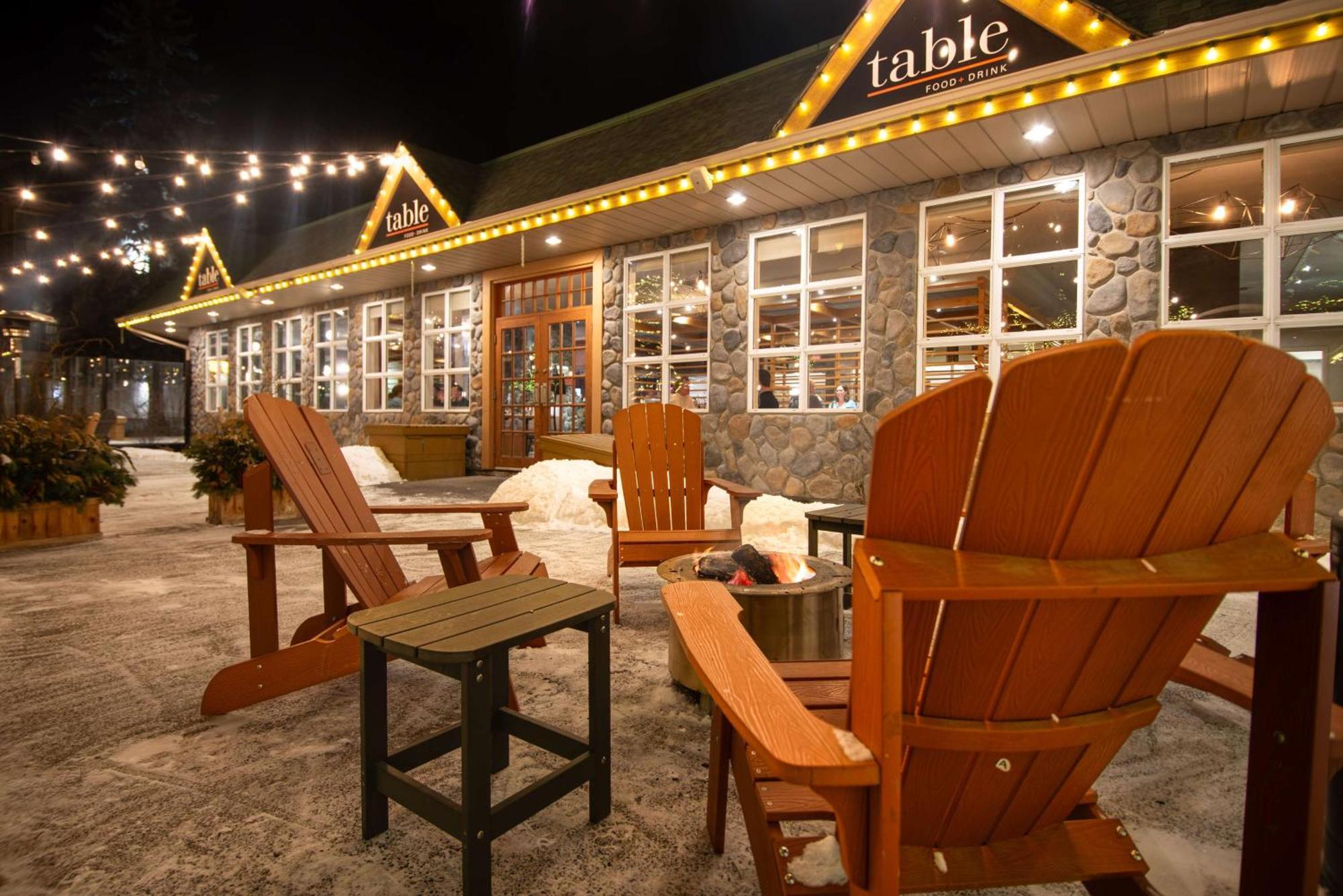 Coast Canmore Hotel & Conference Centre Exterior foto